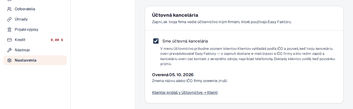 Nastavenia firmy v Easy Faktúre: karta Účtovná kancelária so zaškrtnutou voľbou Sme účtovná kancelária a stavom Overená 05. 10. 2026